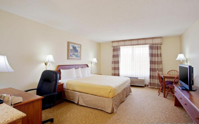 AmeriVu Inn & Suites - Shakopee