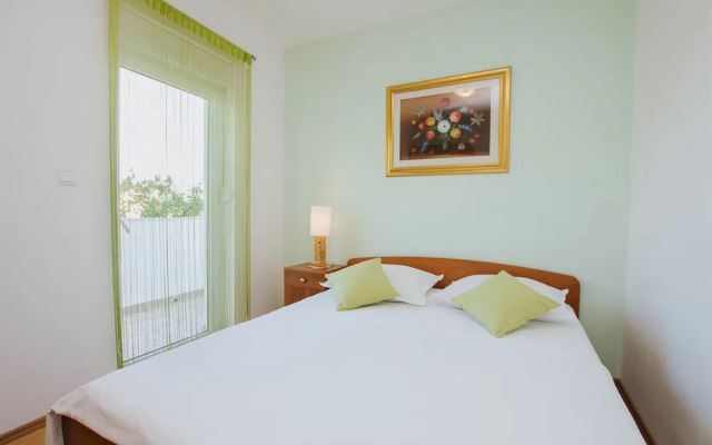 Spacious apt With big Patio,terrace&great sea View