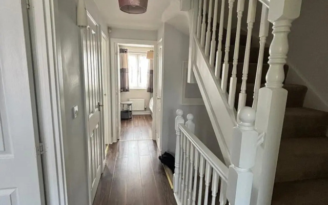 Trowbridge House, Long Stay Disc, Parking, Wifi