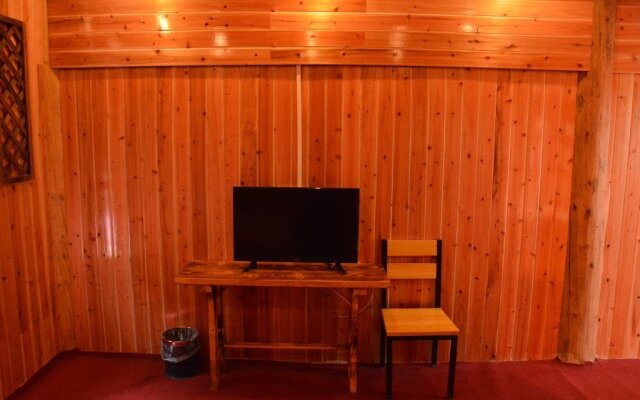 Shangri La Gold Year Youth Hostel