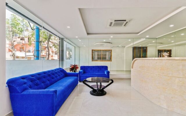 Treebo Trend Blu Orchid