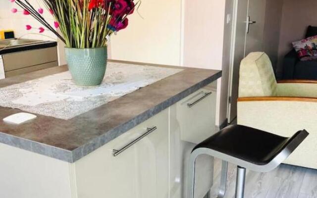 Near DISNEYLAND. Your location to enjoy holidays.