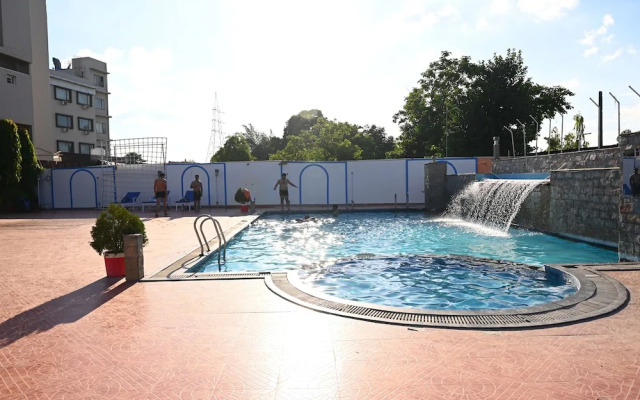 Leisure Resort
