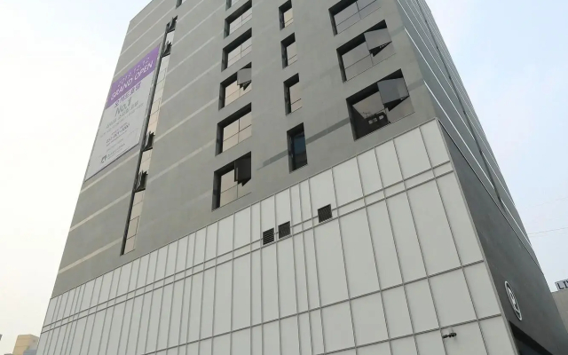 Orchid Hotel