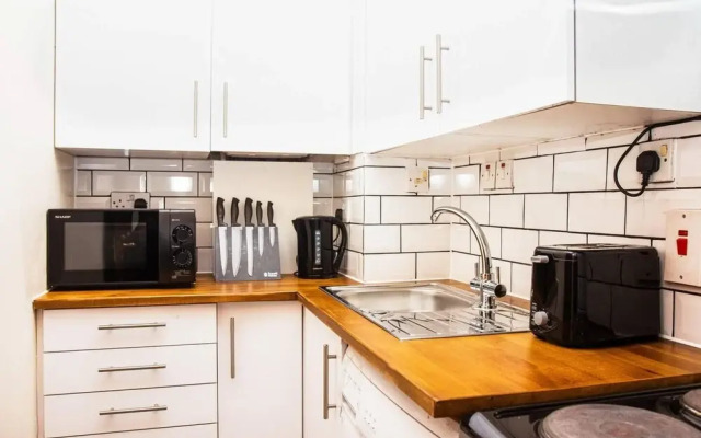The Summit West End - 1BR Cosy Flat, Central, Wifi