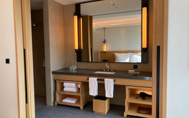 Hotel Tentrem Jakarta