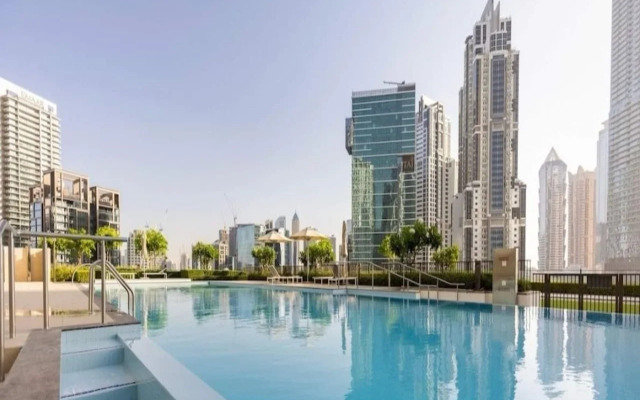 OYO HOME 1349 Burj Crown Luxury 1bed Apartment