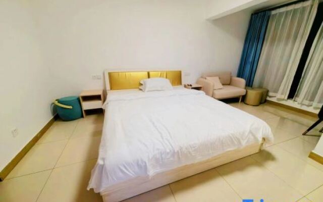Youyi Hotel (Yangjiang Hailing Island Beiluowan Scenic Area)