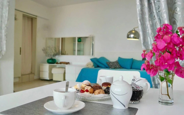Elpida Seafront Paradise Apartment in Crete