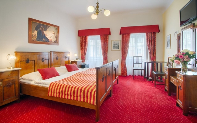 Waldstein Hotel