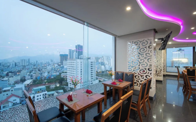 Golden Sun Hotel
