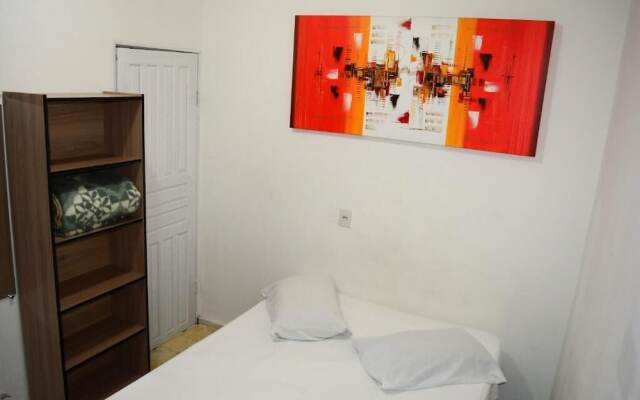 Lize Hotel-Hostel