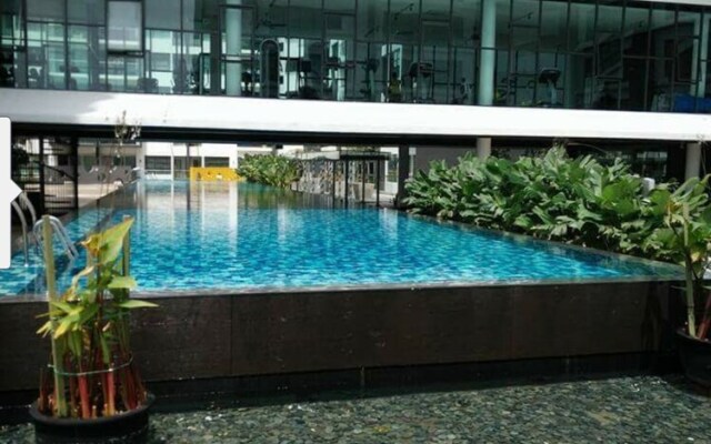 D Aura Homestay Zeva Residence