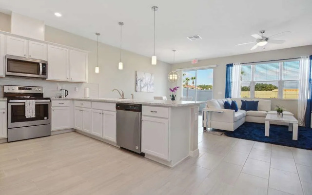 Family Friendly Four Bedrooms 5145