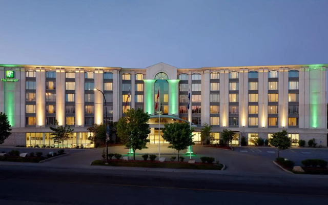 Holiday Inn Hotel & Suites Montreal Airport by IHG