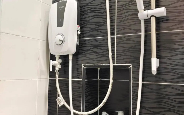 A2603 THE PLATINO NETFLIX PARADIGM MALL By STAY