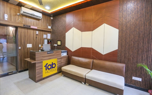 Fabhotel Season Park 2