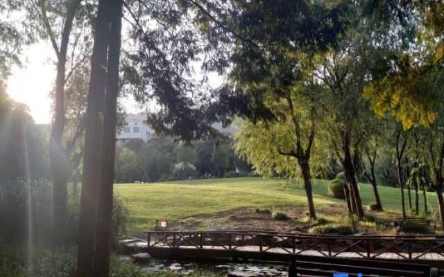 Hangzhou Lansu Homestay (Xihu Zhejiang University Yuquan Branch)