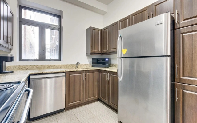 M11 Stylish Modern 3BR in Prime Location