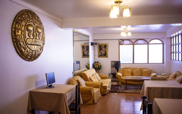 Hotel Camino Real