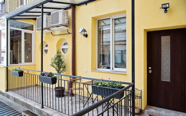 The North Tower Apartment