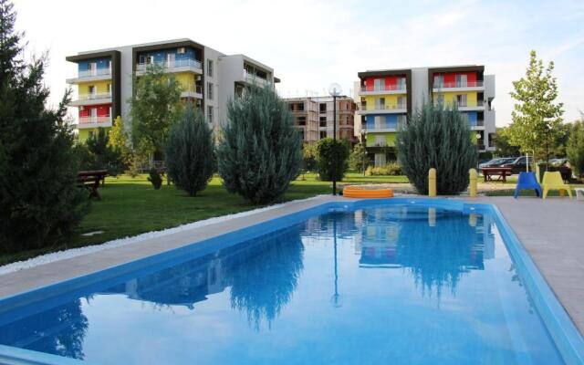 Airport Residence 2