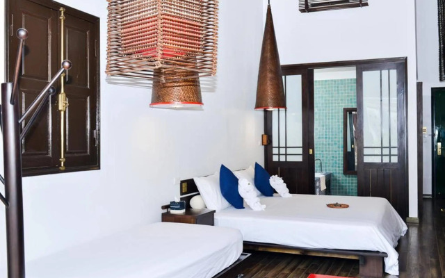 Cinnamon Cathedral Hotel