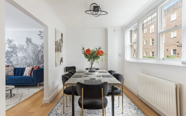 Stunning South Kensington House With 4 Bedrooms