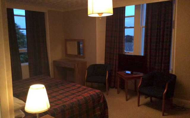 Taychreggan Hotel