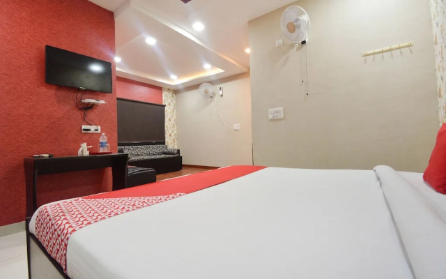 OYO 16515 Hotel Bombay Residency