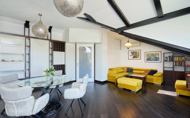 Hedera Estate, Hedera A42