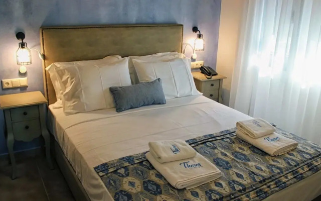Theros Villas & Suites