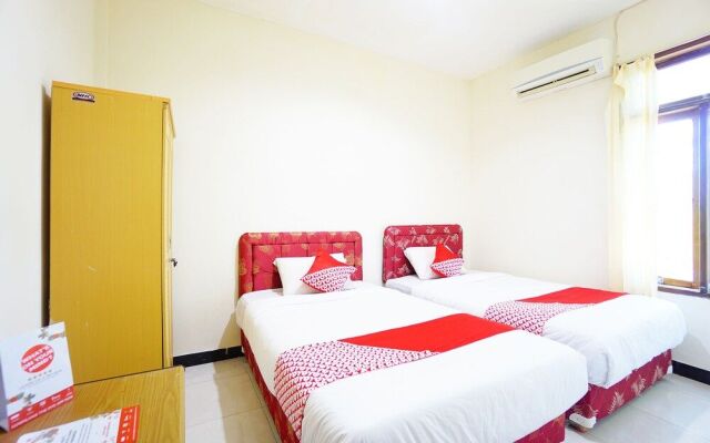 OYO 1292 Lieke Residence