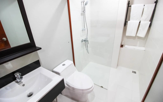 Tai-Shan Suites