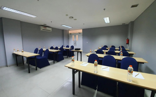 POP! Hotel Diponegoro Surabaya
