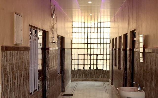 Hotel Aastha