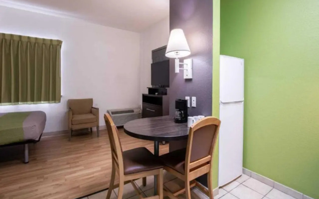 Studio 6 Bay City, TX