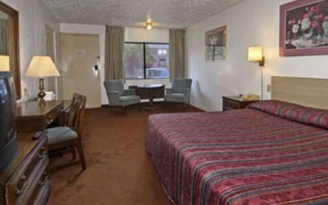 Travelodge Lake Erie Sandusky