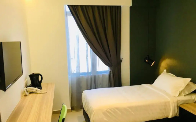 Enclave Business Hotel