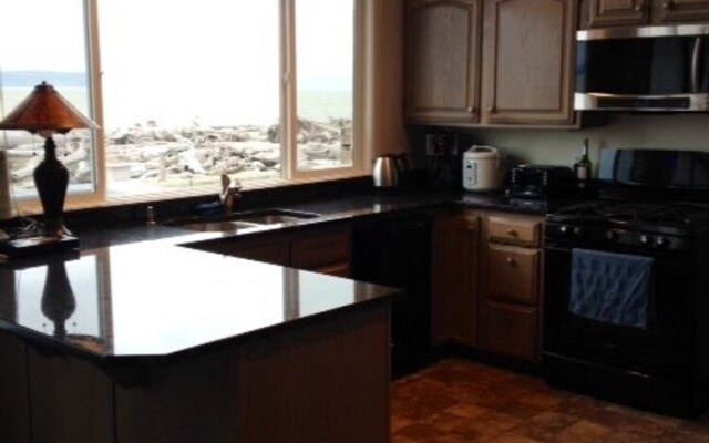 Camano Island Waterfront Vacation Rental