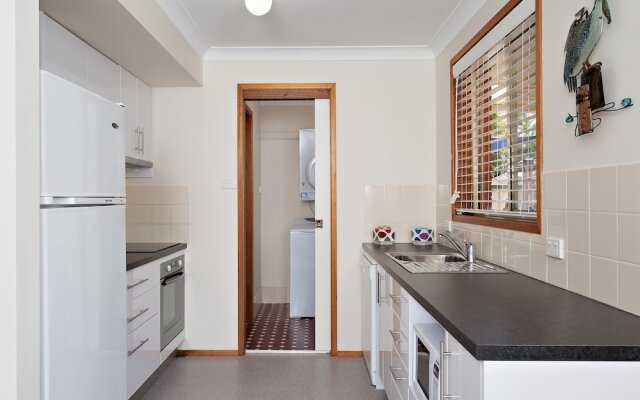 Beachcomber at Fingal Bay