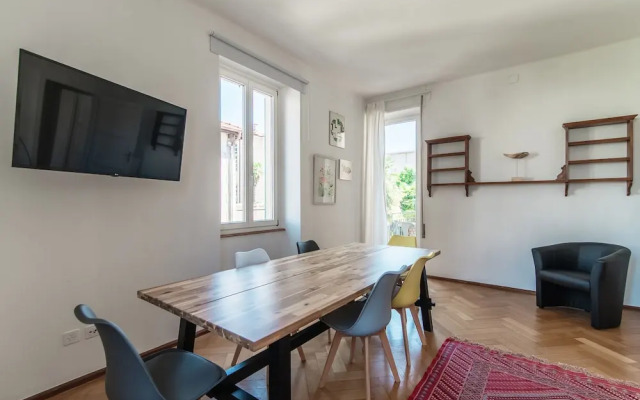 Giuka Apartment