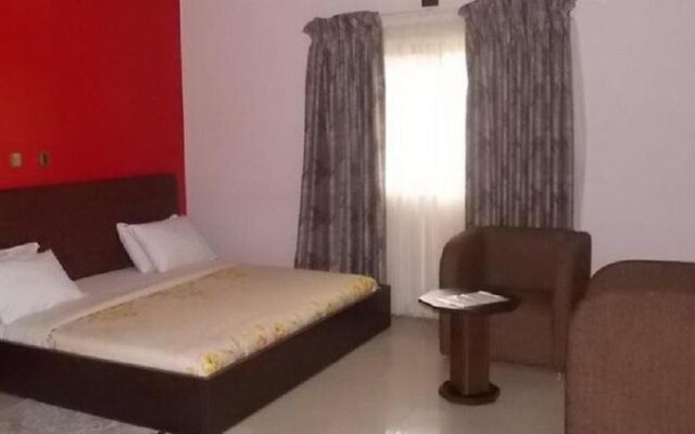 Kriscane Suites