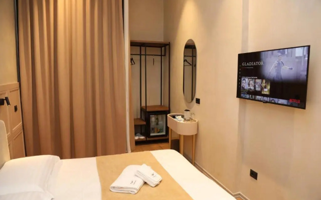 Z art Hotel