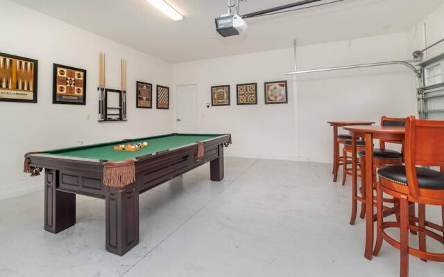 1506 Moon Valley Drive