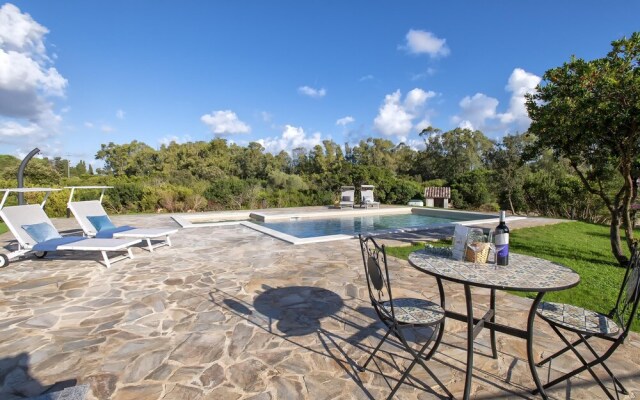 Sardinia Re - Villa Gialla