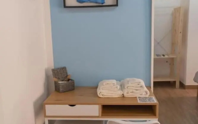 Yes I Know My Room - Storico