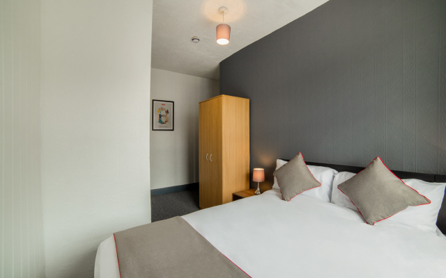 Bank St Hotel