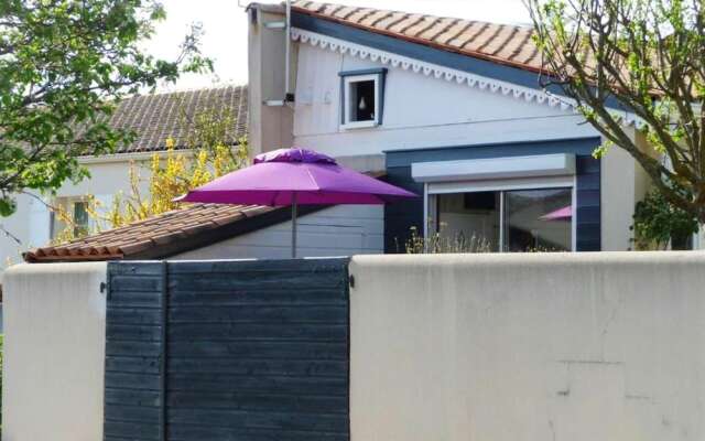 House With 2 Bedrooms In La Rochelle With Enclosed Garden And Wifi