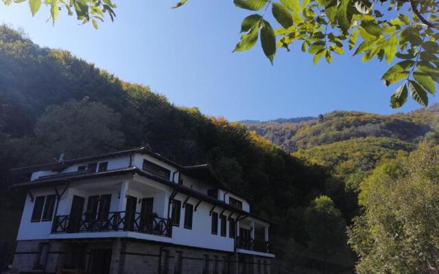 K'scha za gosti DAJaNITsA